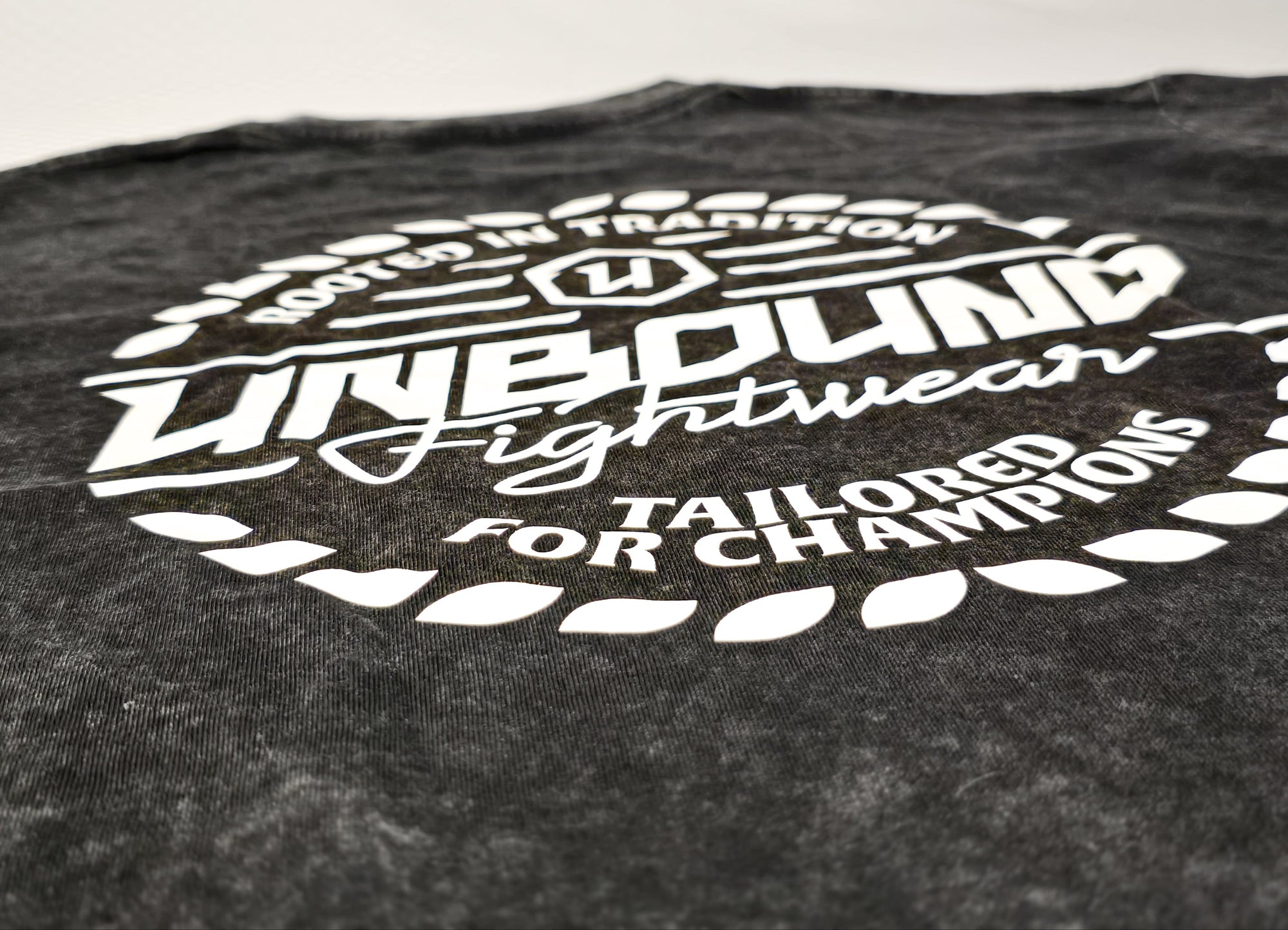 Unbound Signature Tee