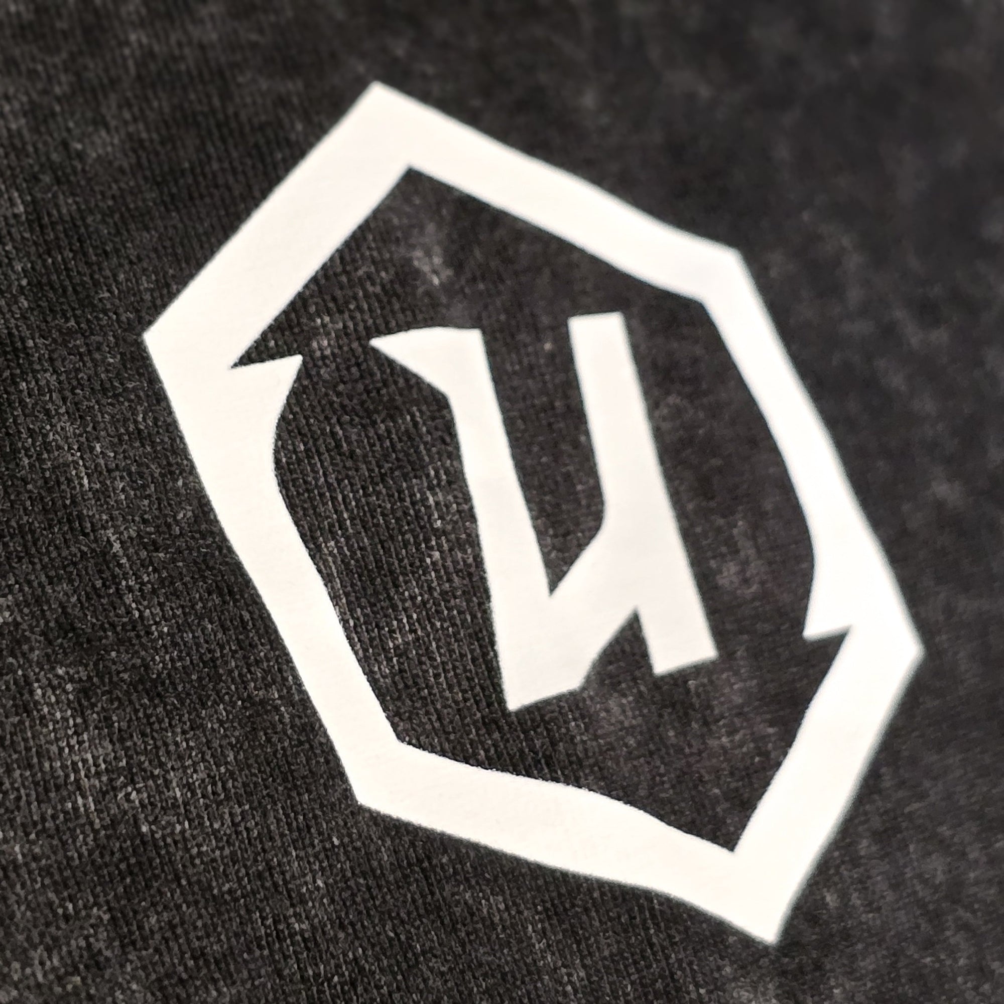 Unbound Signature Tee